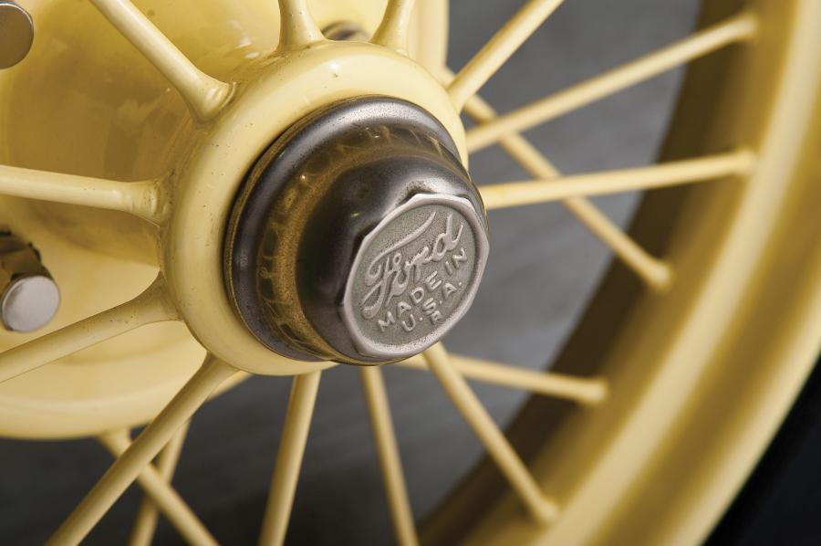  Ford Frontenac Speedster 1926 года  (фото 10 из 18)
